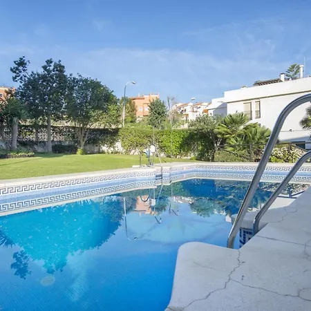 Shiny With Pool & Carihuela At 500m Torremolinos