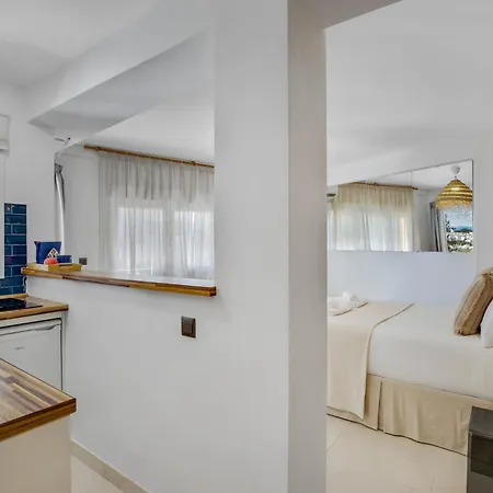 Shiny Studio Carihuela Beach At 500M No Swimming Pool * Torremolinos