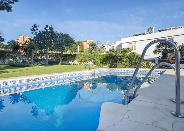 Shiny With Pool & Carihuela At 500m Torremolinos