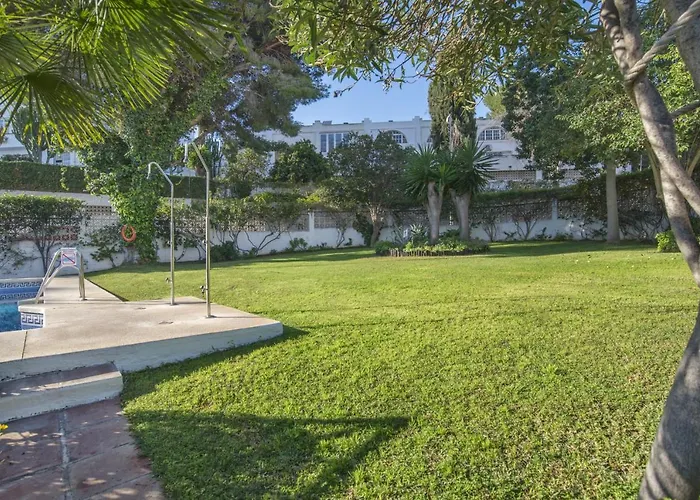 Shiny With Pool & Carihuela At 500m Apartamento Torremolinos